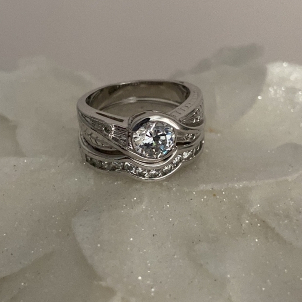 Elegant Silver Cubic Zirconia Women's Ring Set